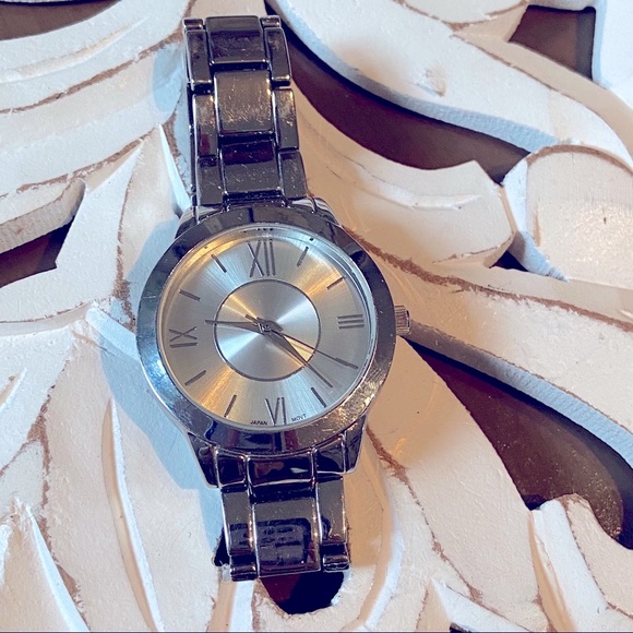 Chico’s Watch - Picture 1 of 6